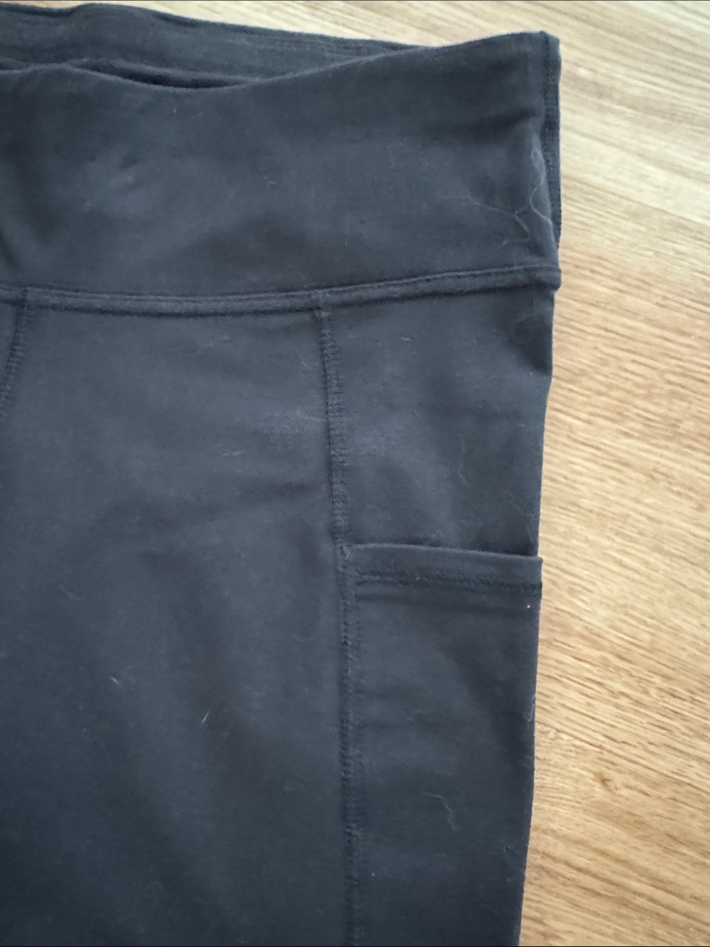 Pact Women’s Black High-Rise Bike Shorts with Side Pockets - Picture 4 of 5